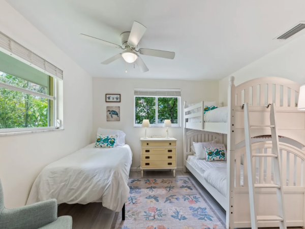 Boca Grande 3 Bedroom Home with Private Pool near to Beach
